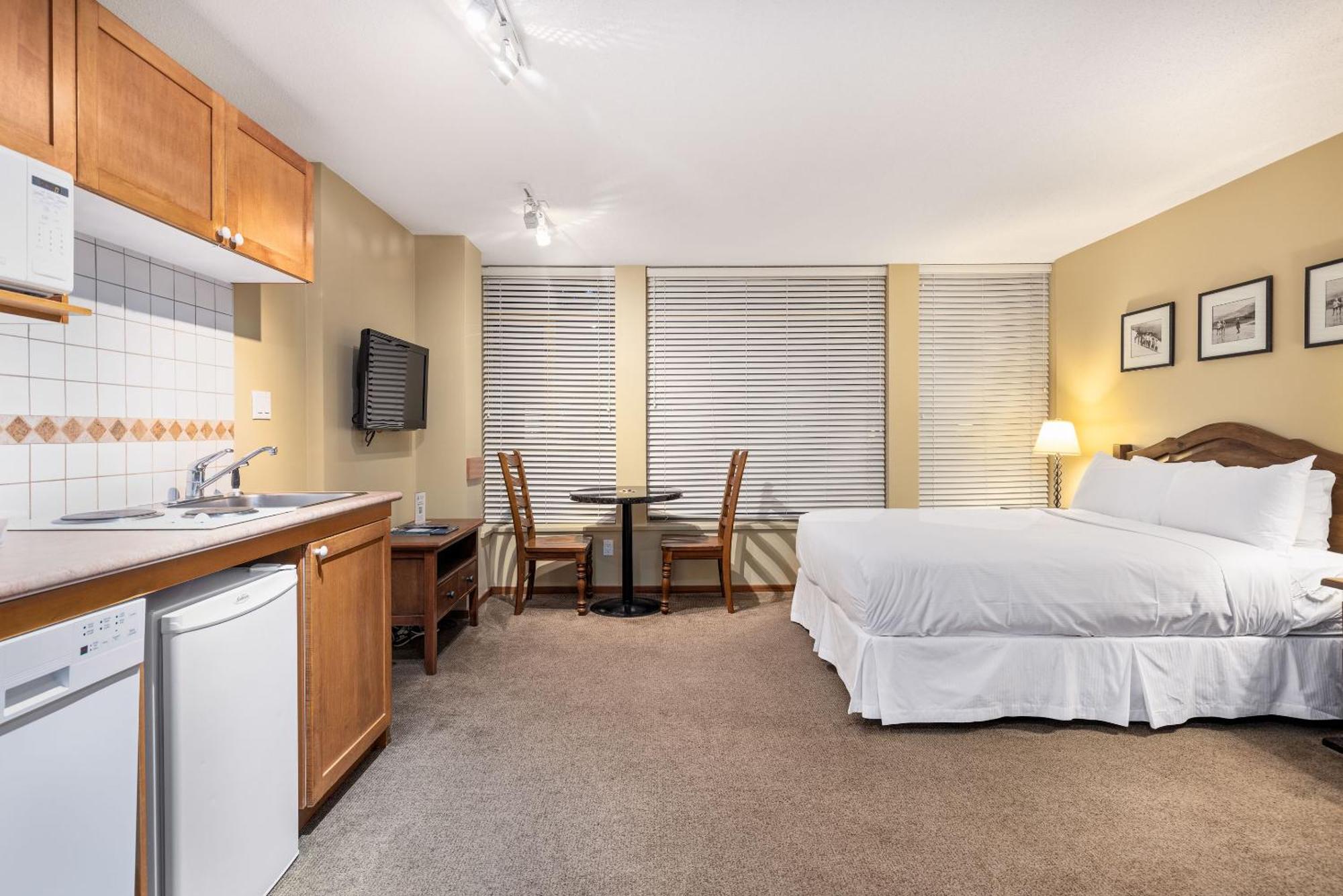 Spring Summer Special Cascade Lodge Suite Wifi 2 Hot Tubs Pool Gym Sauna Ski & Bike Storage Room Whistler Luaran gambar