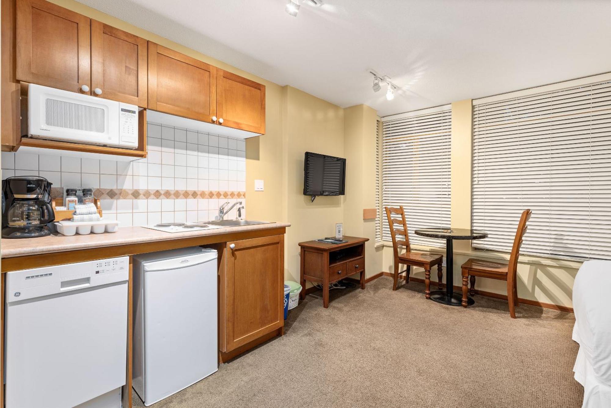 Spring Summer Special Cascade Lodge Suite Wifi 2 Hot Tubs Pool Gym Sauna Ski & Bike Storage Room Whistler Luaran gambar