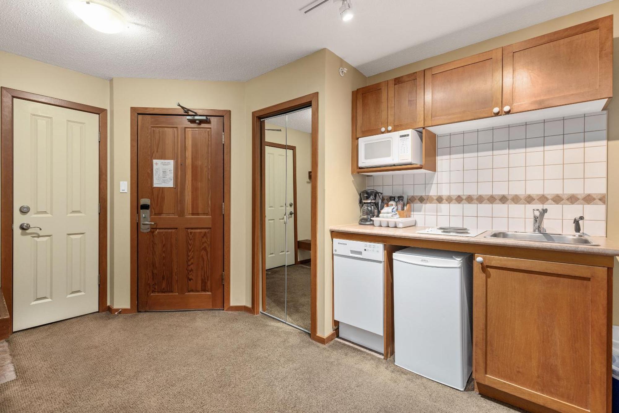 Spring Summer Special Cascade Lodge Suite Wifi 2 Hot Tubs Pool Gym Sauna Ski & Bike Storage Room Whistler Luaran gambar
