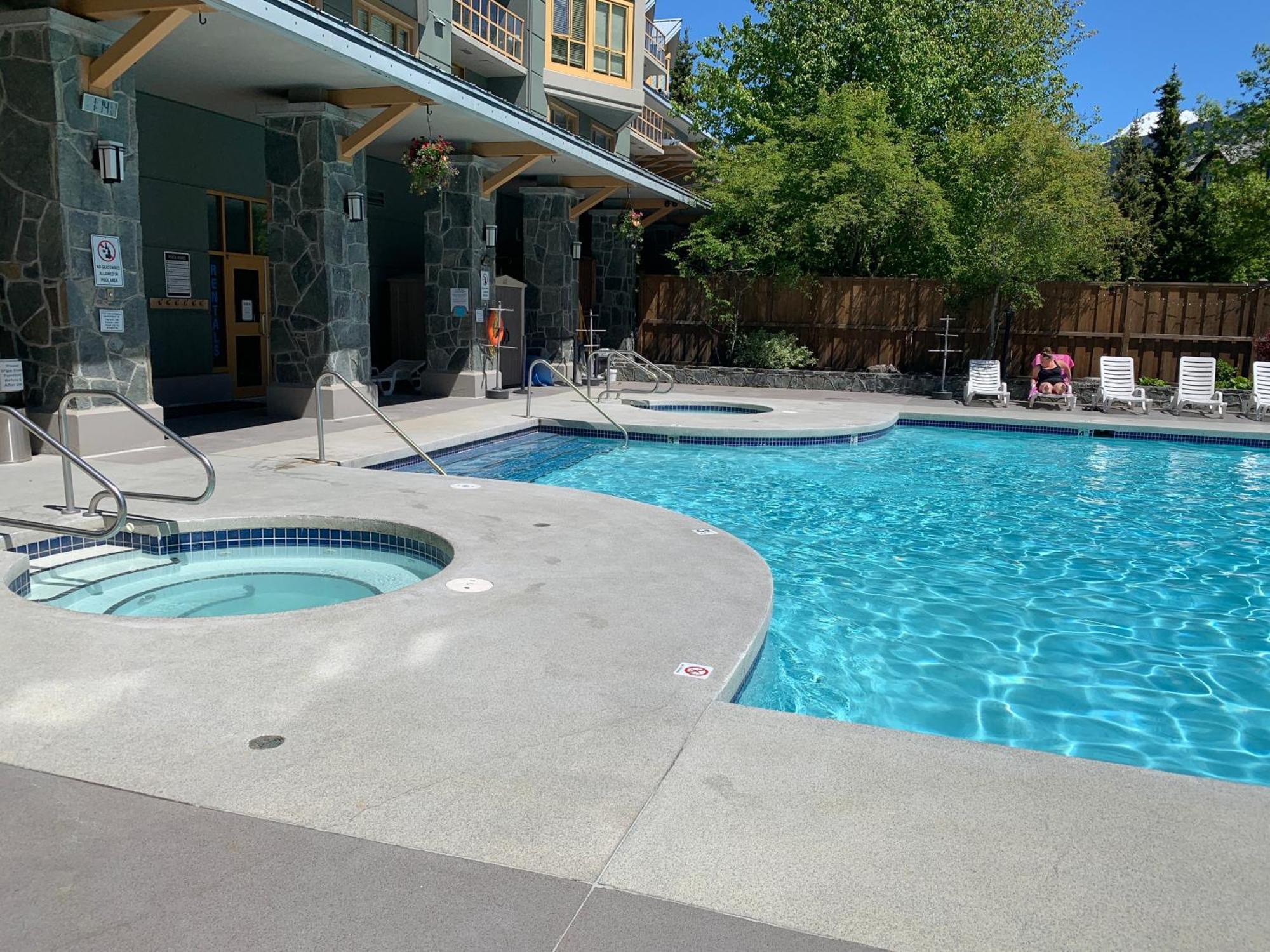 Spring Summer Special Cascade Lodge Suite Wifi 2 Hot Tubs Pool Gym Sauna Ski & Bike Storage Room Whistler Luaran gambar