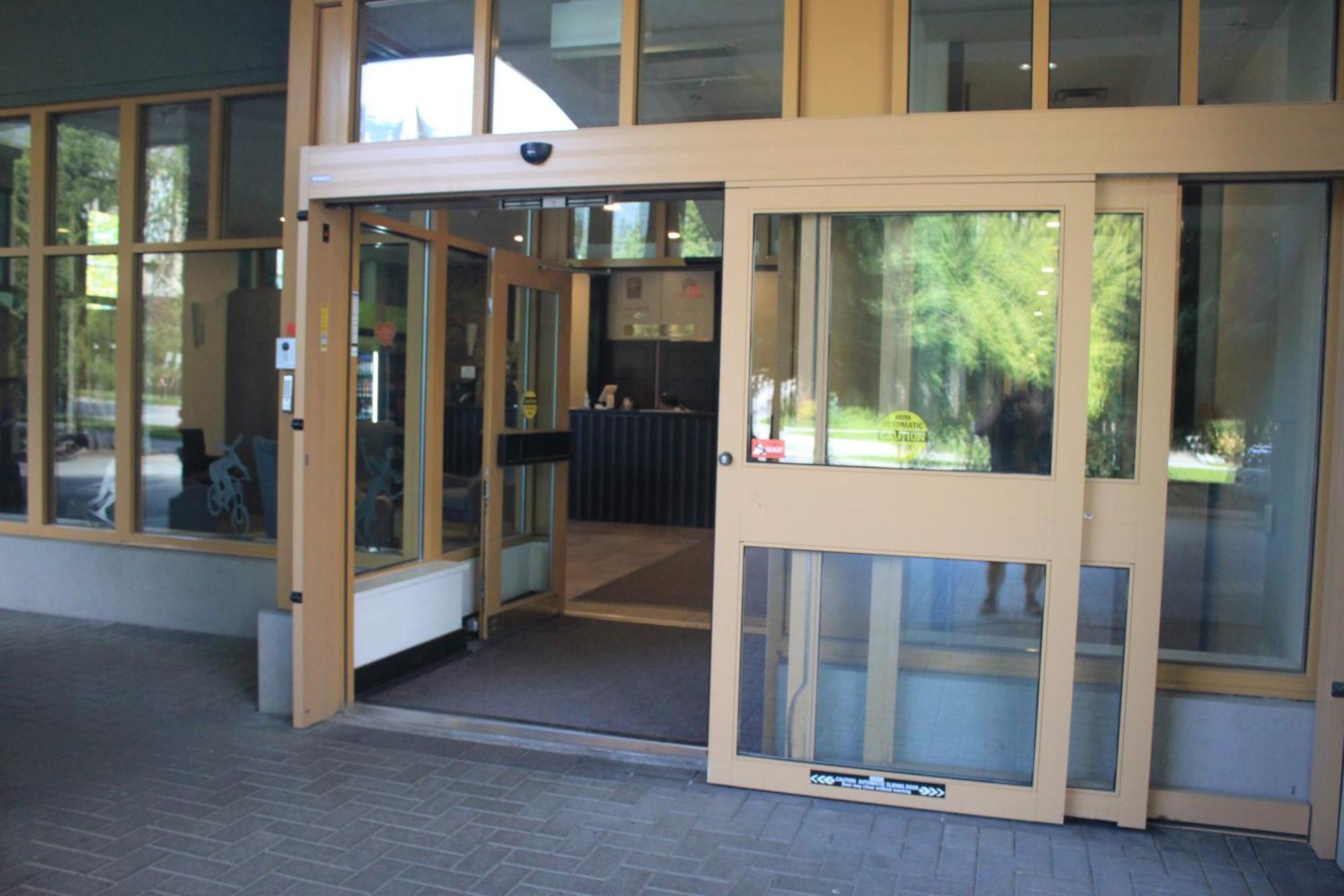 Spring Summer Special Cascade Lodge Suite Wifi 2 Hot Tubs Pool Gym Sauna Ski & Bike Storage Room Whistler Luaran gambar