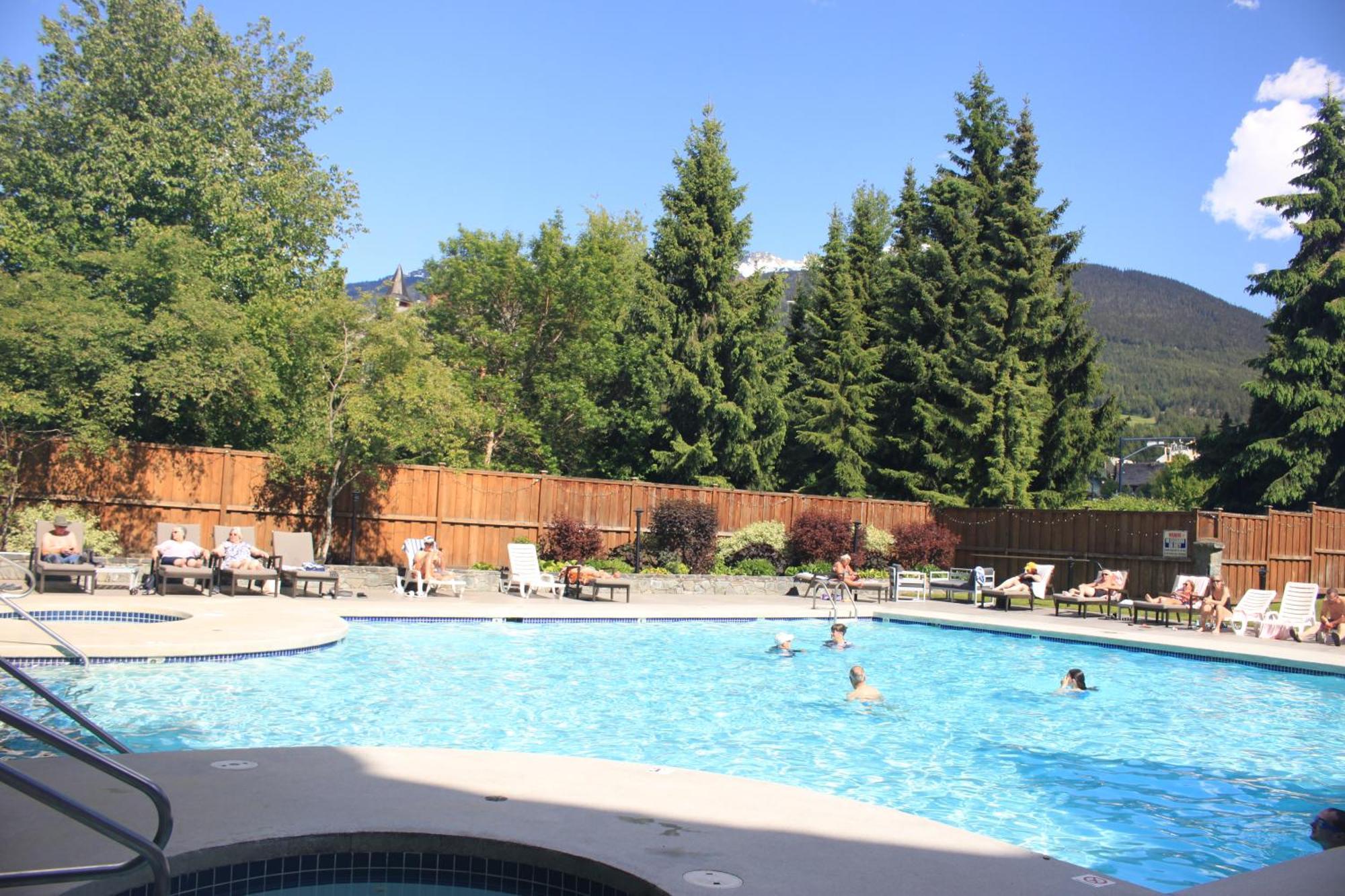 Spring Summer Special Cascade Lodge Suite Wifi 2 Hot Tubs Pool Gym Sauna Ski & Bike Storage Room Whistler Luaran gambar